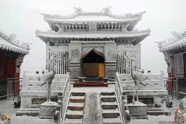 武當山千里冰封萬里雪飄